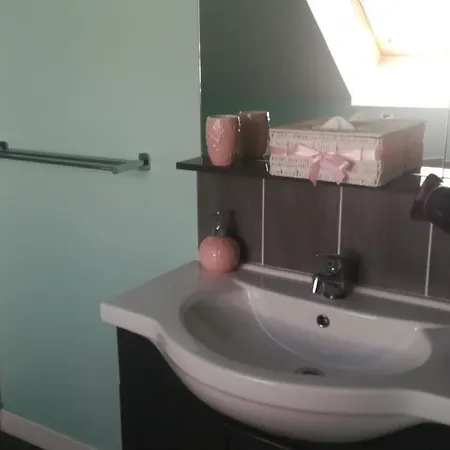 La Gerbaudiere Chambres&table D Hotes Proche Mont Saint Michel Cuisine Maison Notre-Dame-du-Touchet