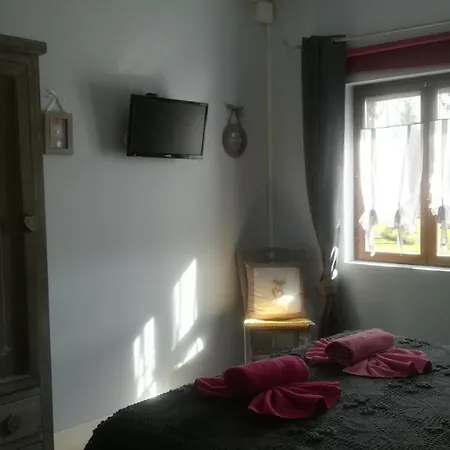 Bed & Breakfast La Gerbaudiere Chambres&table D Hotes Proche Mont Saint Michel Cuisine Maison 3*