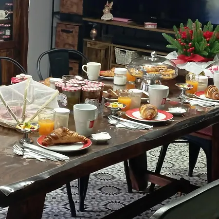 La Gerbaudiere Chambres&table D Hotes Proche Mont Saint Michel Cuisine Maison 3*