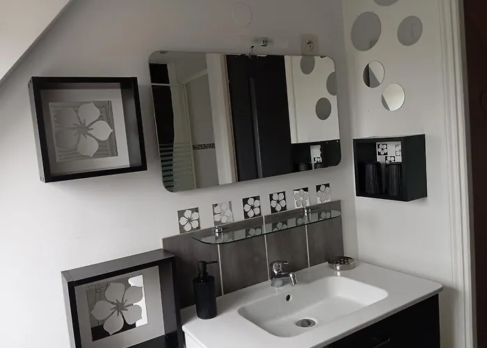 La Gerbaudiere Chambres&table D Hotes Proche Mont Saint Michel Cuisine Maison Bed and Breakfast Notre-Dame-du-Touchet